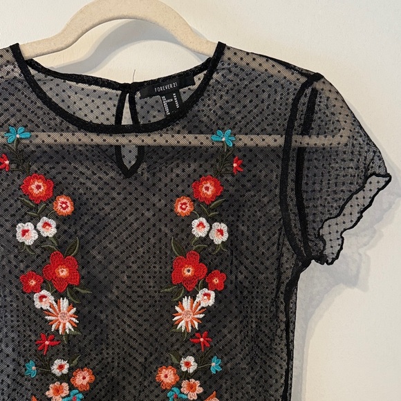 Forever 21 Black Sheer Crop Top with Floral Embroidery - Picture 2 of 6